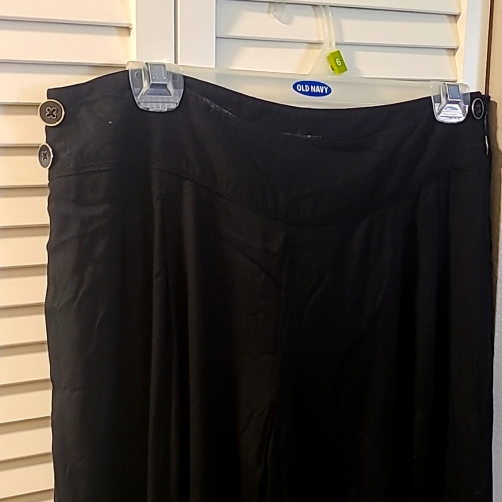 Wide leg pants